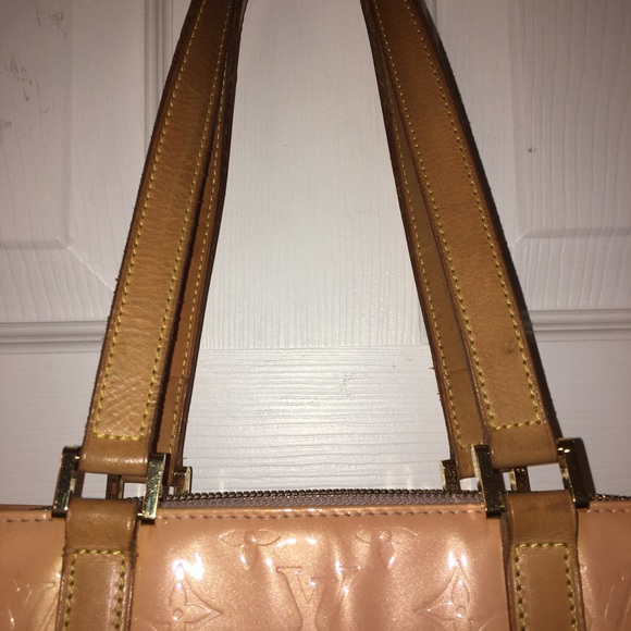 EUC LOUIS VUITTON VERNIS💯% authentic leather tote - Picture 3 of 8